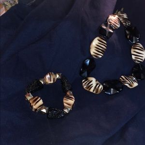 Necklace and bracelet set